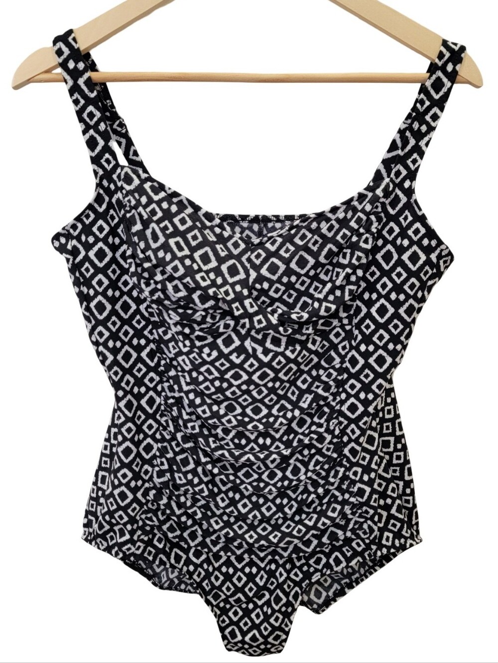 Miraclesuit Black White Geometric One Piece Swimsuit Size 16 (see measurements) - Picture 5 of 16